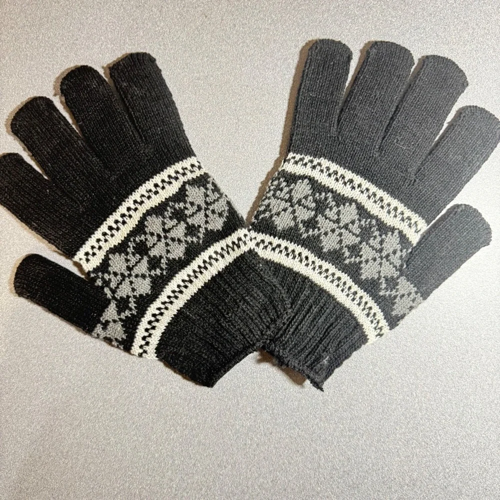 Black Knit Gloves Snowflake Fair Isle Design Winter‎ Warmth unisex